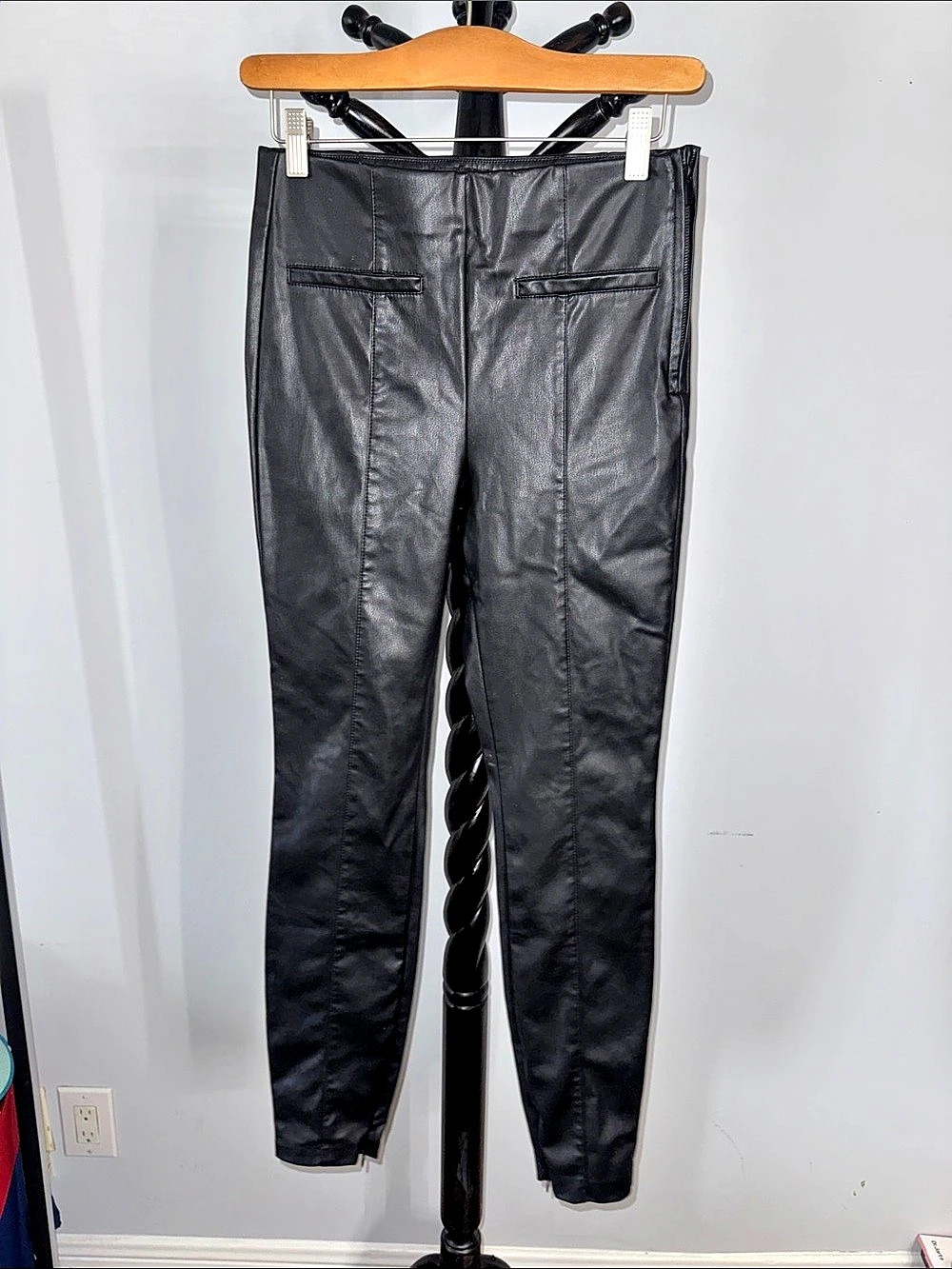 Zara Faux Leather Leggings with Side Zip Black Small 17.1.T2